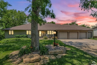 4848 SE 53rd St, Berryton, KS 66409