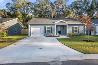 22 Avalon Dr, Beaufort, SC 29907