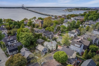 74 Third St, Newport, RI 02840