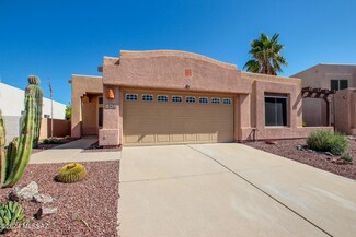 10421 E Thunderbolt Dr, Tucson, AZ 85748