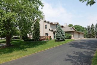 284 White Oak Ave Unit 8, Plover, WI 54467