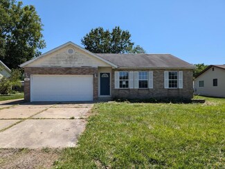1095 Barbados Dr, Edwardsville, IL 62025