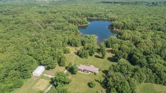 455 W Williams Rd, Sturgeon, MO 65284