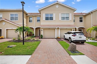 2937 Tardiff Dr, Naples, FL 34120