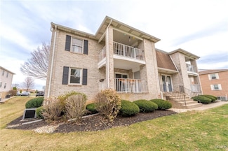 2610 Rolling Green Dr Unit B2610, Macungie, PA 18062