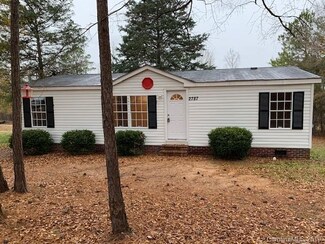 2787 Kirkland St, Camden, SC 29020