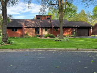5011 Rustic Way, Mc Farland, WI 53558