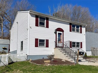 38 Summit Ave, West Warwick, RI 02893