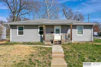801 N 77th Ave, Omaha, NE 68114