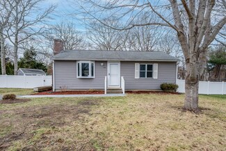 545 Lincoln Road Extension, Hyannis, MA 02601
