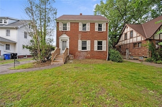 18303 Canterbury Rd, Cleveland, OH 44119