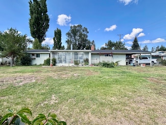 2400 Redwood Dr, Klamath Falls, OR 97601