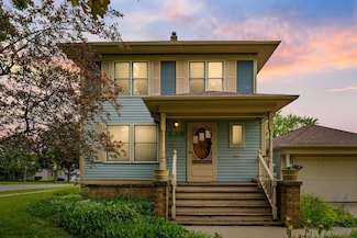 520 2nd St SE, Oelwein, IA 50662
