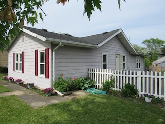 1503 Cherokee Dr, Round Lake Beach, IL 60073