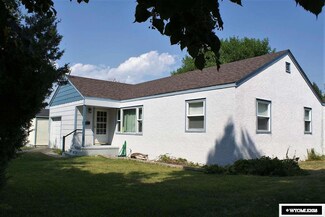 202 13th St, Wheatland, WY 82201