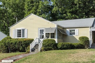 2 Sherwood Rd, Worcester, MA 01602