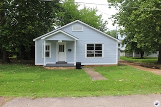 710 E Short 6th St, Hope, AR 71801