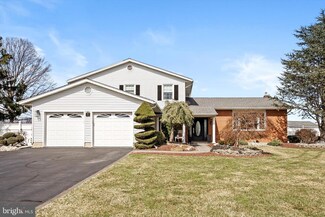 54 Peter Rafferty Dr, Trenton, NJ 08690