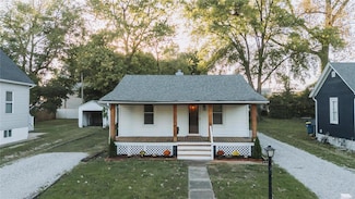 709 Sherman Ave, Edwardsville, IL 62025