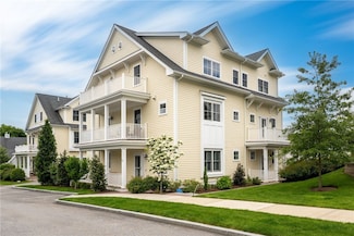 54 Kettle Point Ave, East Providence, RI 02914