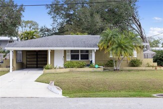 4215 Larkin St, Sarasota, FL 34232