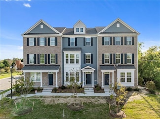 26 Freeman Dr, Hampton, VA 23666