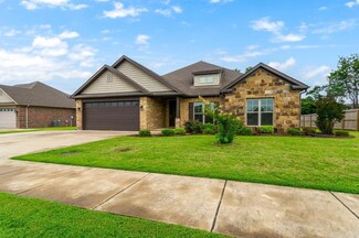 1690 Josh Dr, Conway, AR 72034