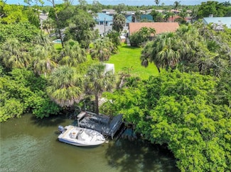 116 Sharwood Dr, Naples, FL 34110