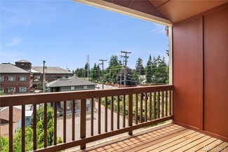 807 N 145th Ln, Shoreline, WA 98133