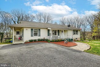 799 Menges Mills Rd, Spring Grove, PA 17362