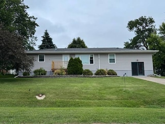115 2nd St S, Bristol, SD 57219