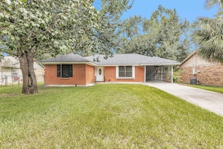 117 N Forest Dr, Willis, TX 77378
