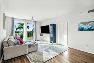 802 W Windward Way Unit 307, Lantana, FL 33462