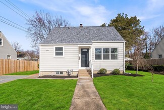 221 Countiss Ave, Clementon, NJ 08021