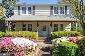1822 Clearwood Rd, Parkville, MD 21234