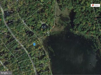 127 Sheridan Rd, Hawley, PA 18428