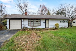 2451 Redgate Ln, Youngstown, OH 44511