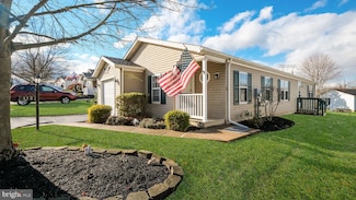 413 Redbird Ct, New Hope, PA 18938
