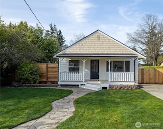 8451 S 18th St, Tacoma, WA 98465