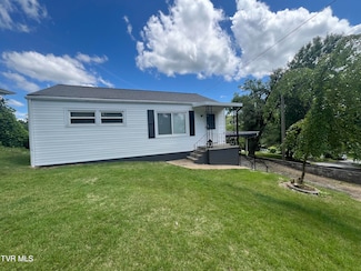3909 Bond Dr, Kingsport, TN 37664