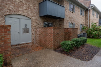 1080 Armstrong Mill Rd Unit A, Lexington, KY 40517