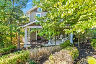 335 W Elm St, Granville, OH 43023