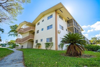 16790 NE 14th Ave Unit 215, Miami, FL 33162