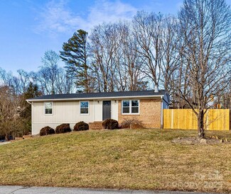 16 Lilac Ln, Fletcher, NC 28732