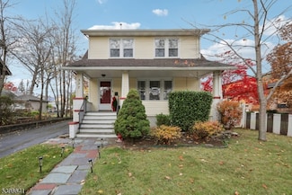337 Diamond Bridge Ave, Hawthorne, NJ 07506
