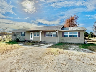 520 Cutoff Rd, Violet Hill, AR 72584