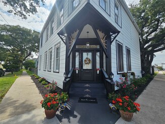 3702 Avenue K, Galveston, TX 77550