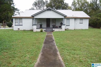 34 Margaret St, Anniston, AL 36201