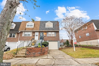 1300 Rainer Rd, Brookhaven, PA 19015