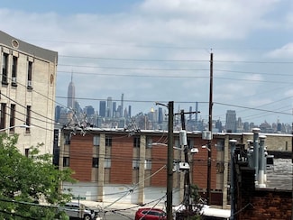 315 7th St Unit 301, Union City, NJ 07087